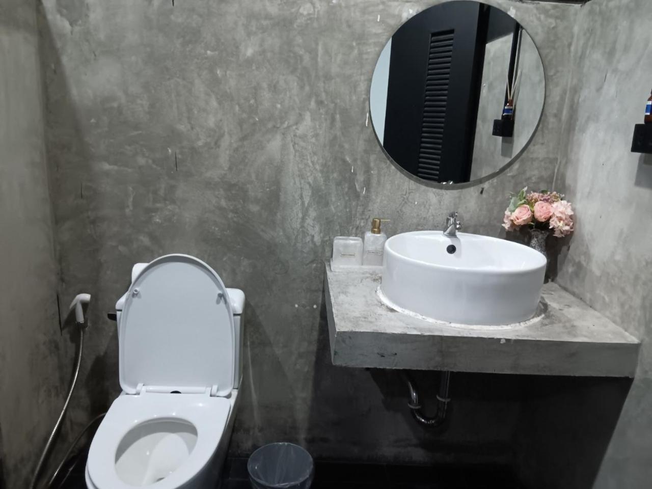 Nimman 9 Hotell Chiang Mai Exteriör bild